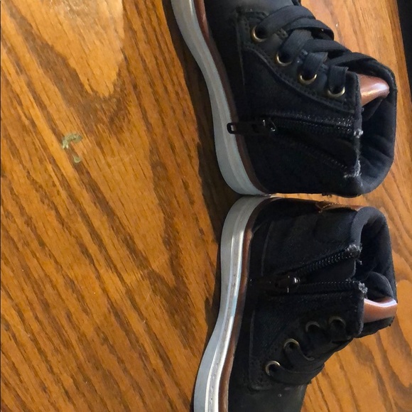 Toddler shoes - Picture 3 of 5